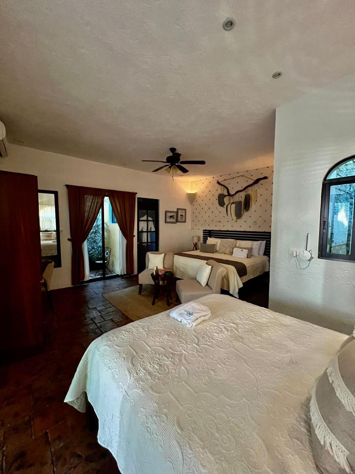 Casa Dos Lirios Hotel Boutique Мерида Екстериор снимка